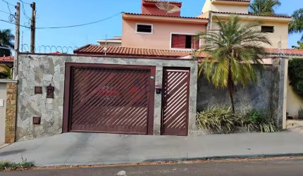 Casa Sobrado em Jardim Centenario  -  São Carlos