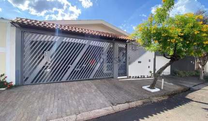 Casa em Jardim Santa Paula - São Carlos