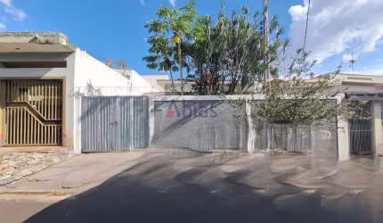 Casa em Jardim Santa Paula  -  São Carlos