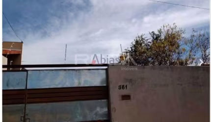 Casa à Venda em Residencial Itamarati - 2 Dormitórios, 80m² por R$280 mil