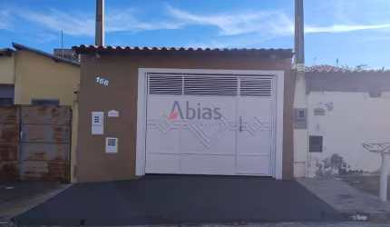 Casa à Venda no Cidade Aracy, São Carlos: 2 Quartos, 100m²