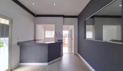 Casa Comercial em Centro - São Carlos