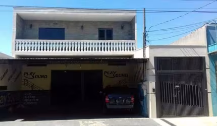 Casa Comercial em Vila Prado - São Carlos, SP