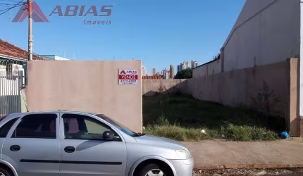 Terreno em Centro - São Carlos