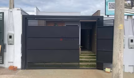 Casa à Venda em Jardim Hikare, São Carlos: 3 Quartos, 68m²