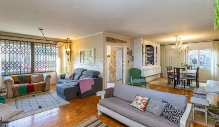 Casa com 4 quartos à venda na Rua Cariri, 46, Vila Assunção, Porto Alegre por R$ 1.380.000