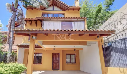 Casa com 3 quartos à venda na Rua Rincão, 59, Ipanema, Porto Alegre por R$ 750.000