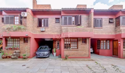 Casa em condomínio fechado com 3 quartos à venda na Avenida Coronel Marcos, 1608, Pedra Redonda, Porto Alegre por R$ 750.000