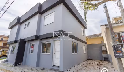 Casa com 3 quartos à venda na Rua Carlos Frederico Albers, 11, Guarujá, Porto Alegre por R$ 489.000