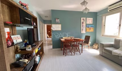 Apartamento com 3 quartos à venda na Avenida Wenceslau Escobar, 885, Cristal, Porto Alegre por R$ 218.000