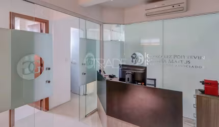 Sala comercial à venda na Avenida Getúlio Vargas, 1691, Menino Deus, Porto Alegre por R$ 299.000