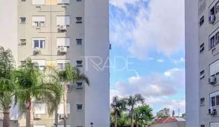 Apartamento com 3 quartos à venda na Rua Doutor Barcelos, 2434, Camaquã, Porto Alegre por R$ 450.000
