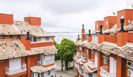 Casa em condomínio fechado com 4 quartos à venda na Avenida Guaíba, 4400, Vila Assunção, Porto Alegre por R$ 1.300.000