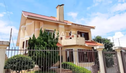 Casa com 4 quartos à venda na Rua Chiriguano, 227, Vila Assunção, Porto Alegre por R$ 1.650.000