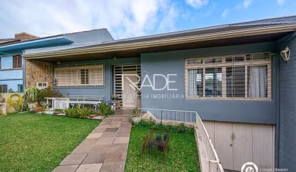 Casa com 5 quartos à venda na Rua Caeté, 1000, Vila Assunção, Porto Alegre por R$ 1.480.000