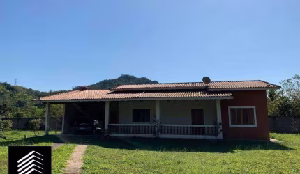Chácara com 3 dormitórios à venda, 0 m² por R$ 390.000,00 - Zona Rural - Itariri/SP