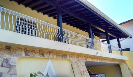 Casa à venda com 451 m², 4 quartos 6 vagas em Taquaral, Campinas