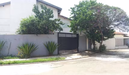Casa à venda com 233,85 m², 3 quartos 5 vagas em Residencial Vitória Ropole, Campinas
