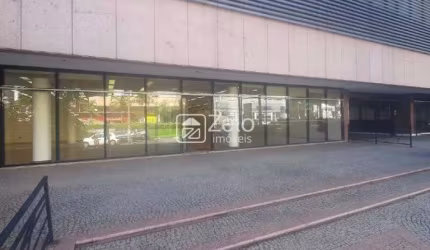 Salão para aluguel com 380 m², 6 vagas em Cambuí, Campinas
