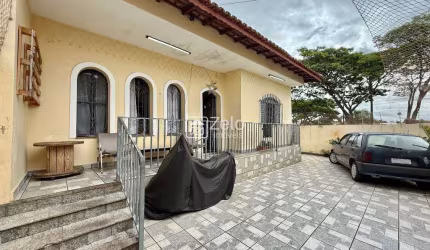 Casa à venda com 131 m², 3 quartos 5 vagas em Jardim Proença, Campinas