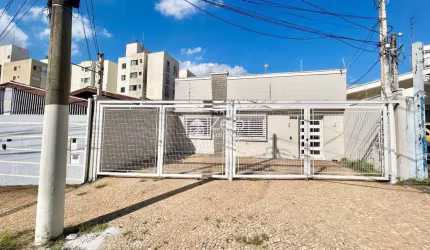 Casa para aluguel com 210 m², 1 quarto 3 vagas em Bosque, Campinas