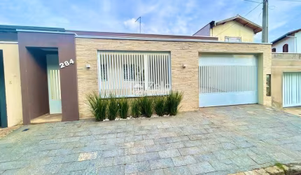 Casa para aluguel com 224,12 m², 3 quartos 4 vagas em Jardim Santa Genebra, Campinas