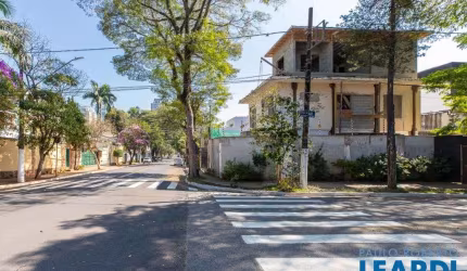 CASA ASSOBRADADA - BROOKLIN  - SP