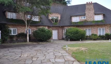 CASA ASSOBRADADA - REAL PARQUE  - SP