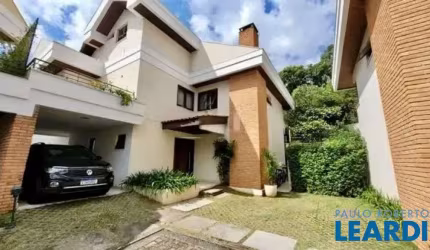 CASA EM CONDOMÍNIO - JARDIM CORDEIRO - SP