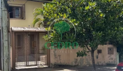 Casa com 5 quartos à venda na Rua Barão de Teffe, 260, Menino Deus, Porto Alegre por R$ 1.100.000