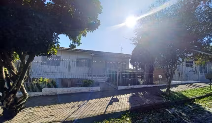 Sobrado de 210 m², com 05 dormitórios, para aluguel