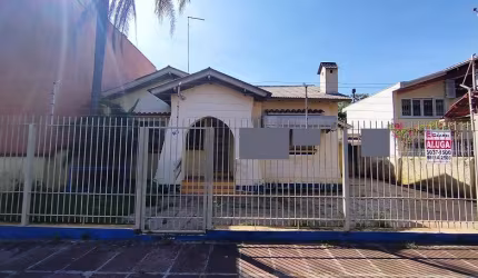 Casa de 200 m², com 05 dormitórios, para aluguel