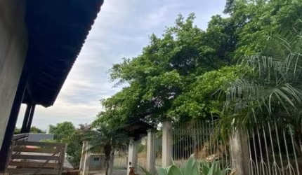 Casa ampla, de 307,78 m², com 02 dormitórios (sendo um deles uma suíte), para venda
