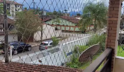 EXCELENTE SOBRADO COM 3 QUARTOS BARRA DA LAGOA UBATUBA
