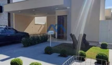 Linda Casa Alto Padrão à Venda