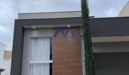 Belíssima Casa Térrea à Venda em Condomínio