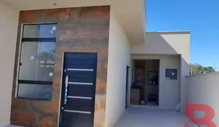 ÓTIMA CASA NA PRAIA DE ITAPOÁ, COM 3 QUARTOS, SENDO 01 SUÍTE, PRÓXIMO AO MAR, ESCOLAS E COMÉRCIOS.