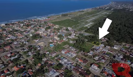 TERRENO BEM LOCALIZADO  COM 750,00M², PERFEITO PARA CONSTRUIR UMA AMPLA RESIDÊNCIA OU INVESTIR
