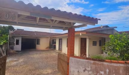 Imperdível oportunidade: Casa à venda em Itapoá-SC, bairro Barra do Saí, 4 quartos, 2 salas, 3 banheiros, 4 vagas de garagem.