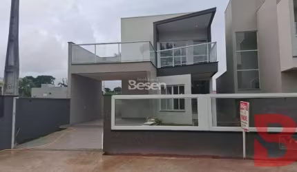 SOBRADO  COM 187,00M² , NA RUA 1750, BALN. MARILUZ, COM QUARTO E PARTE TERREA, AREA COM CHURRASQUEIRA E PISCINA, LAVANDERIA INDIVIDUAL.