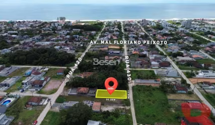 EXCELENTE TERRENO LIMPO E ATERRADO COM 390,00 M² PERTINHO DA PRAIA