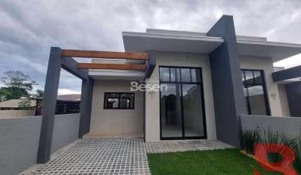 CASA NOVA COM 02 DORMITÓRIOS (SENDO UMA SUITE)