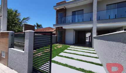 LINDO SOBRADO NOVO COM 123,43 M² EM RUA PAVIMENTADA!