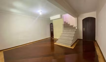 Sobrado com 3 dormitórios à venda, 183 m² por R$ 698.000,00 - Jardim Itapoan - Santo André/SP