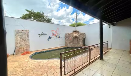 Casa com Piscina, Churrasqueira e 3 Quartos no Terra Branca