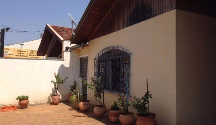 Casa com 3 dormitórios à venda, 153 m² por R$ 440.000,00 - Vila Ipiranga - Bauru/SP