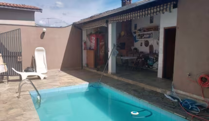 Casa com 3 dormitórios à venda, 200 m² por R$ 550.000,00 - Vila Camargo - Bauru/SP
