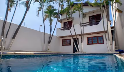 Sobrado com 3 dormitórios à venda, 252 m² por R$ 980.000,00 - Jardim Estoril IV - Bauru/SP
