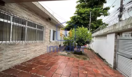 Casa com 4 quartos à venda na Rua General Marcondes Salgado, Vila Cascatinha, São Vicente, 180 m2 por R$ 460.000