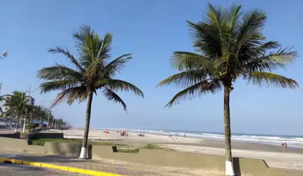 Casa com 3 quartos à venda no Centro, Mongaguá , 138 m2 por R$ 290.000
